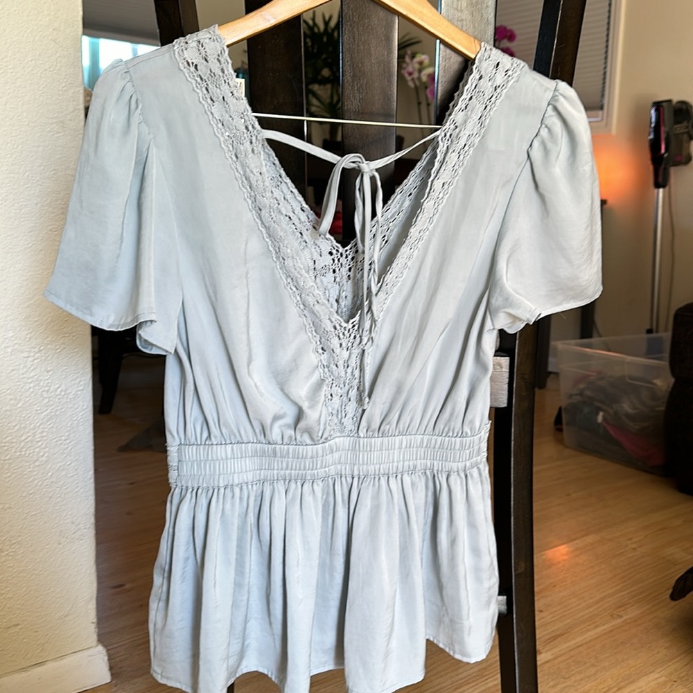 Blouse - Picture 2 of 4
